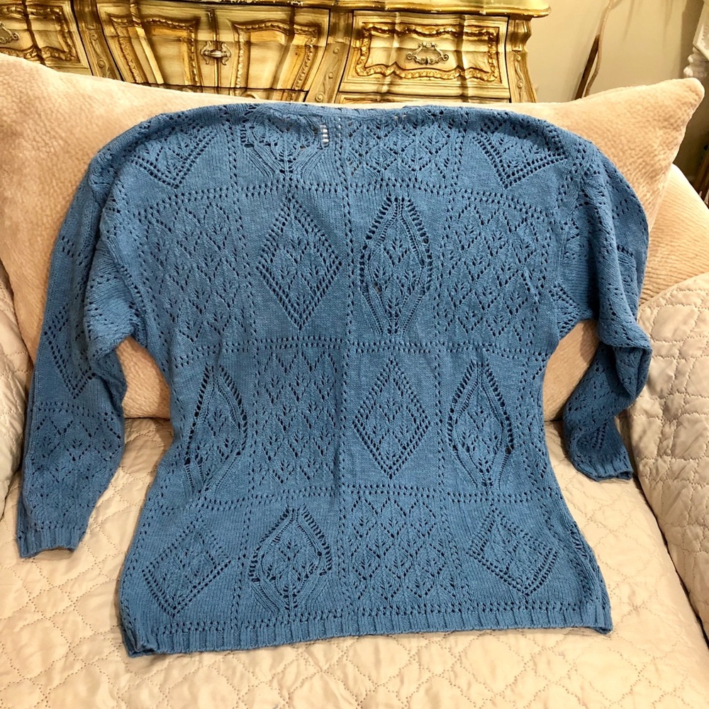 Me Modern Essentials Excellent Condition Sweater - image 3